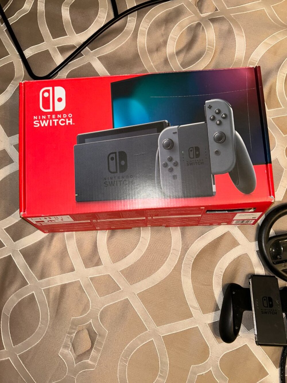 Nintendo Switch Bundle - Picture 5 of 6